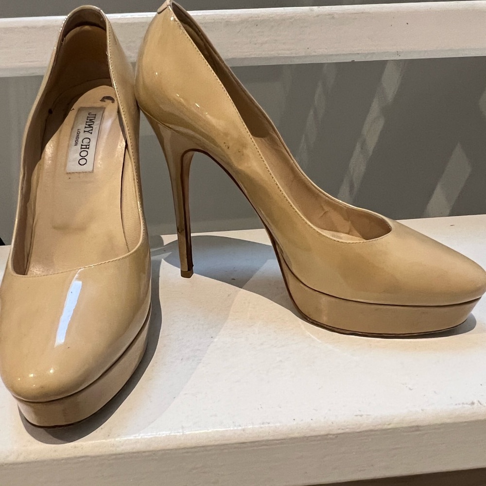 JIMMY CHOO nude pumps size 39.5